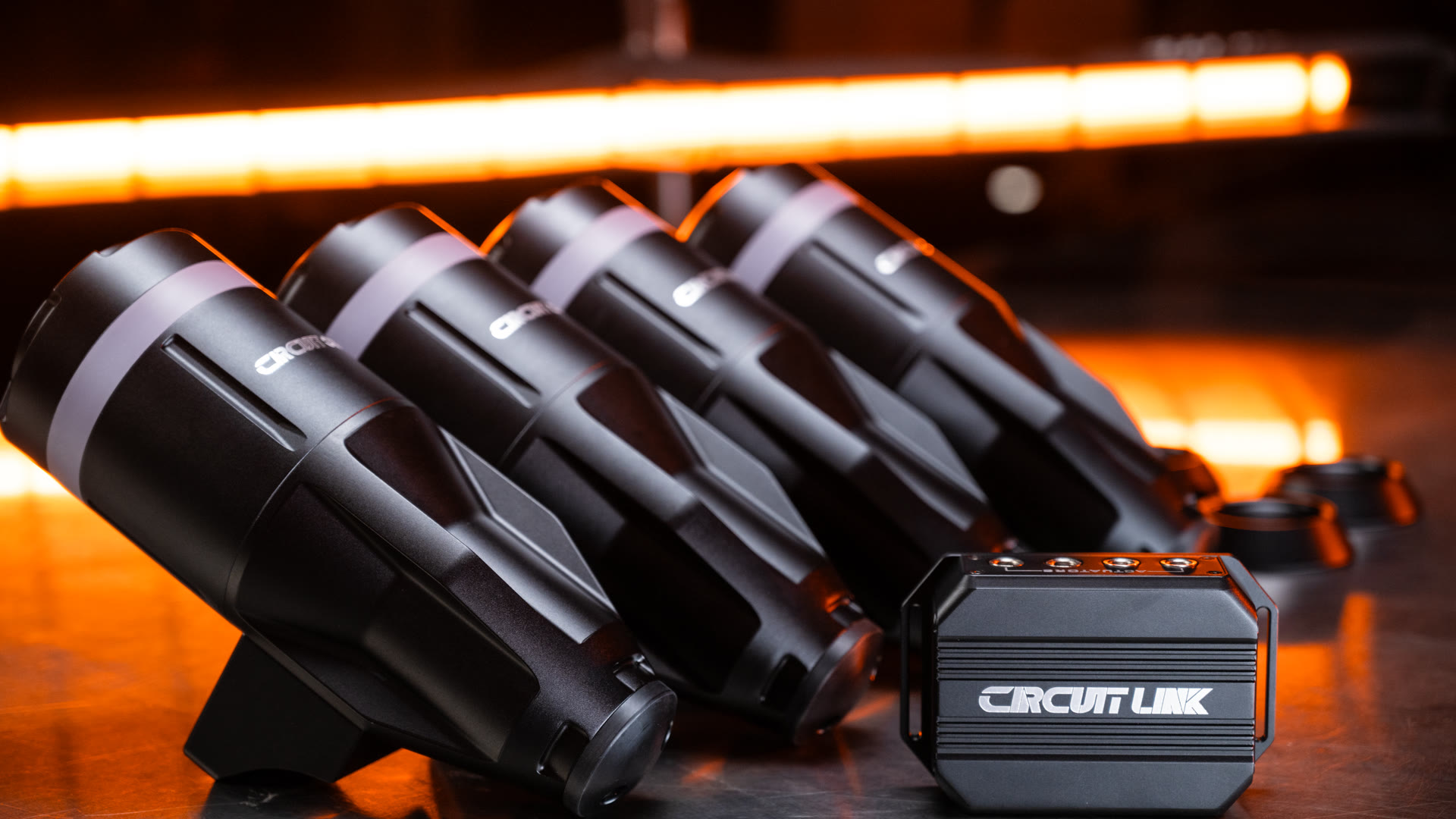 Four CircuitOne actuators with Circuit Link control box